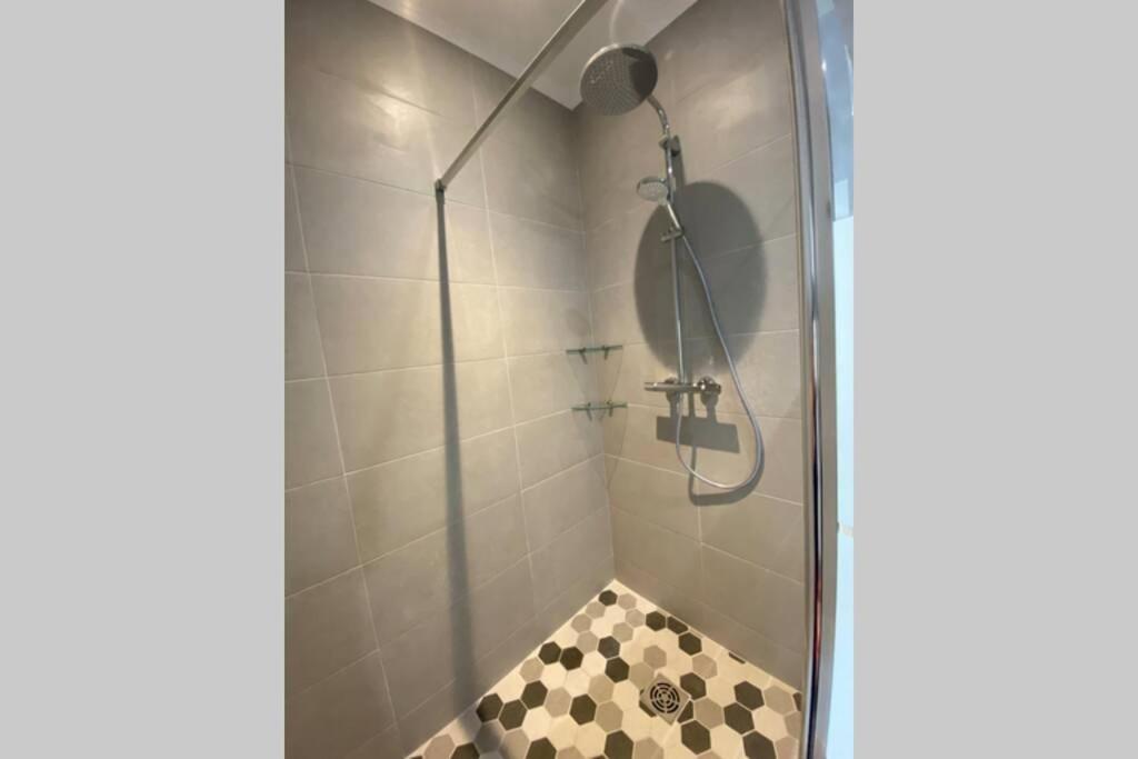 Magnifique Appartement Climatise - Classe 4 Etoiles Terrasson Ngoại thất bức ảnh