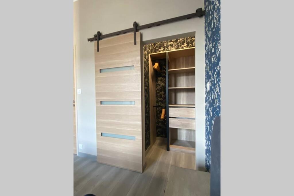Magnifique Appartement Climatise - Classe 4 Etoiles Terrasson Ngoại thất bức ảnh